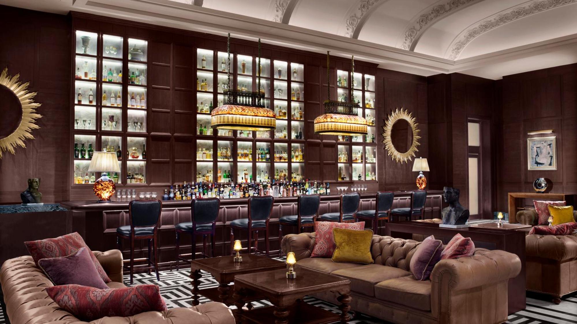 The St. Regis Jingan Khách sạn 5*