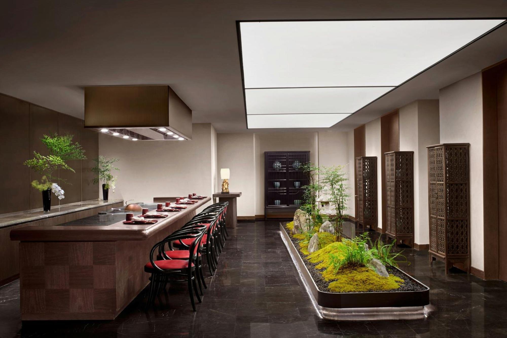 The St. Regis Jingan Khách sạn